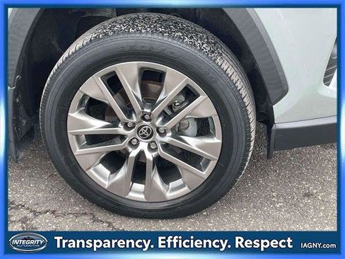 Certified 2021 Toyota RAV4 XLE Premium image 8