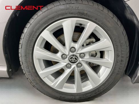 Used 2024 Toyota Camry SE FWD image 37