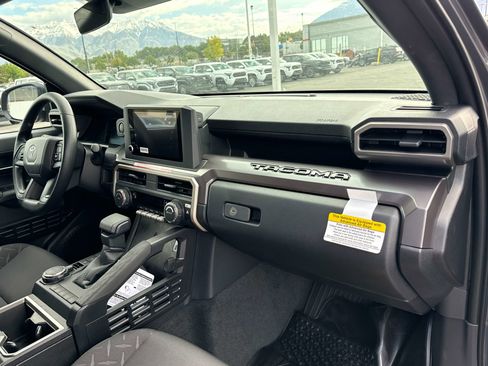 New 2026 Toyota Tacoma SR5 AWD/4WD image 15