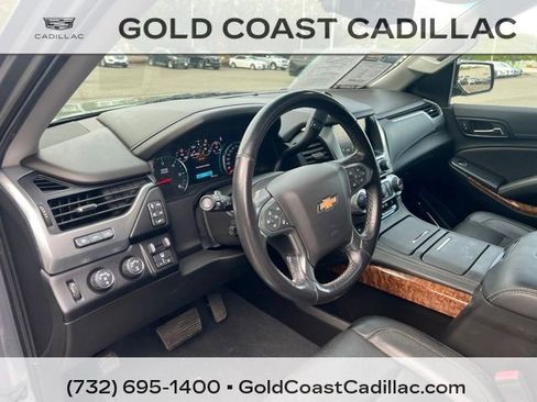 Used 2019 Chevrolet Suburban Premier AWD/4WD image 18