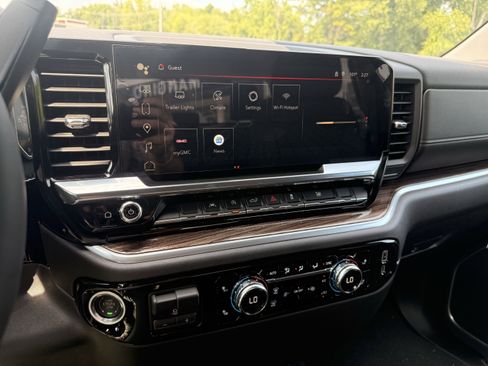 Used 2026 GMC Sierra 1500 Elevation image 16