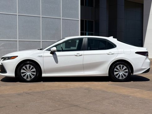 Certified 2021 Toyota Camry LE FWD image 8