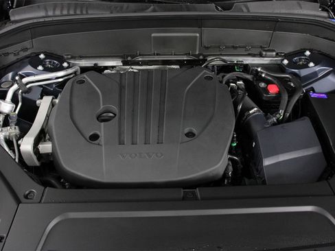 New 2026 Volvo XC90 B5 Plus image 12