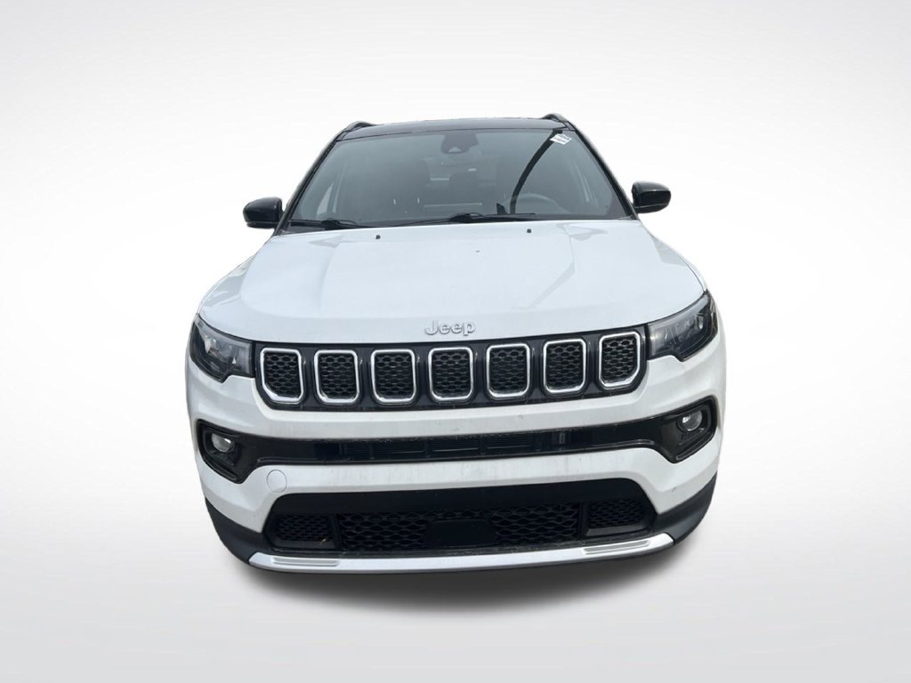 Used 2023 Jeep Compass Limited AWD/4WD image 2