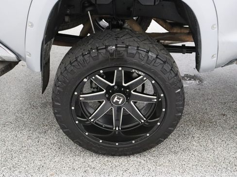 Used 2021 Toyota Tundra SR5 w/ SR5 Upgrade Package AWD/4WD image 6