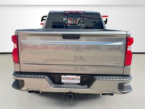 Used 2025 Chevrolet Silverado 1500 High Country w/ High Country Premium Package image 6