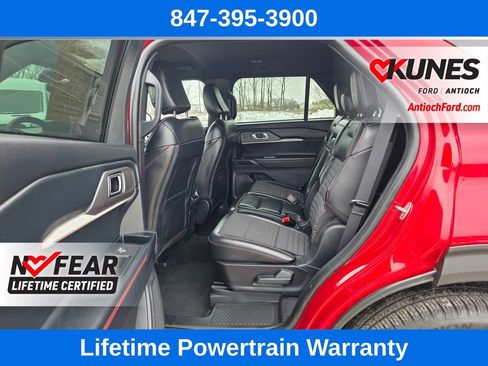 Used 2025 Ford Explorer ST-Line w/ ST-Line Street Pack image 22