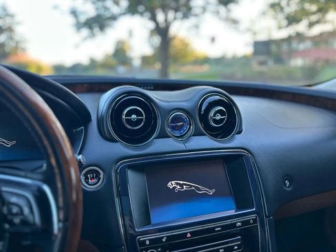 Used 2011 Jaguar XJ L Supercharged image 54