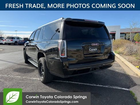 Used 2016 GMC Yukon XL SLT w/ Open Road Package image 5