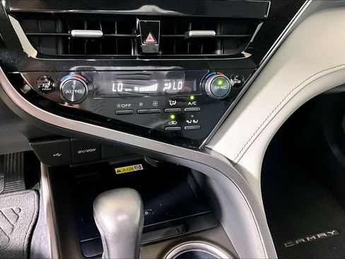 Used 2024 Toyota Camry SE w/ Audio Upgrade Package FWD image 25