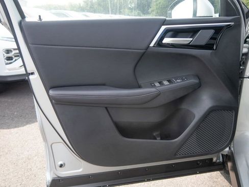 New 2024 Mitsubishi Outlander 4WD Plug-In Hybrid image 27