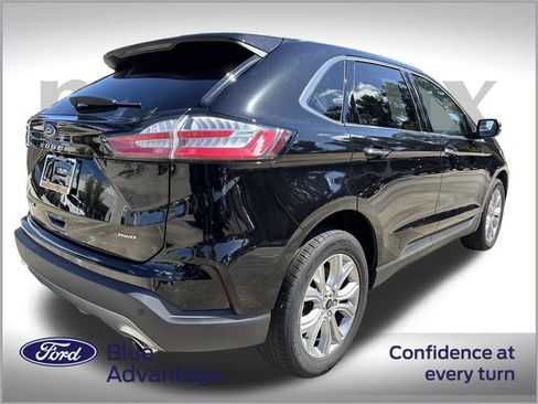 Certified 2024 Ford Edge Titanium image 4