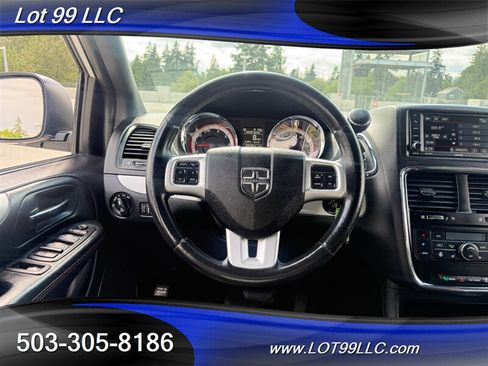 Used 2017 Dodge Grand Caravan GT FWD image 14