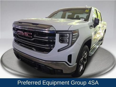 Used 2022 GMC Sierra 1500 SLT w/ SLT Premium Package AWD/4WD image 6