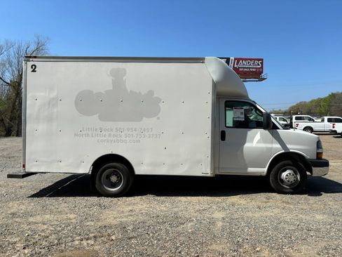 Used 2016 Chevrolet Express 3500 image 6