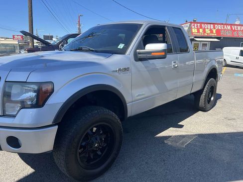 Used 2013 Ford F150 FX4 w/ Mid Equipment Group AWD/4WD image 3