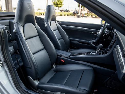 Certified 2014 Porsche 911 Carrera 4S image 37