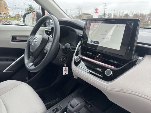 New 2026 Toyota Corolla Cross L image 5