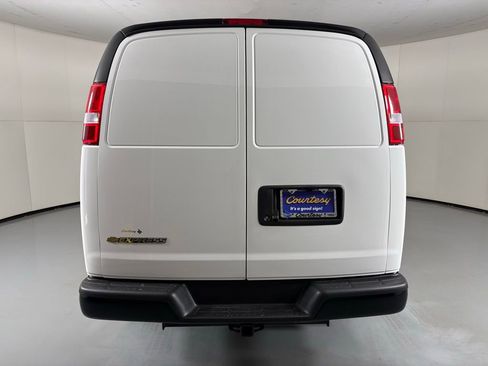 New 2026 Chevrolet Express 2500 w/ Driver Convenience Package RWD image 6