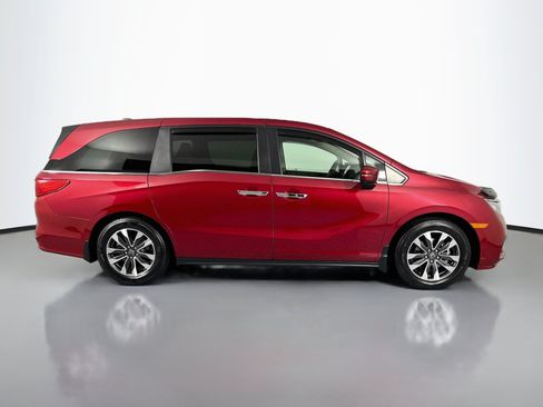 Certified 2024 Honda Odyssey EX-L image 4