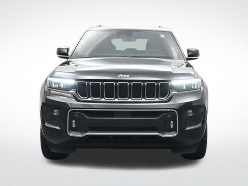 Used 2023 Jeep Grand Cherokee Overland image 2