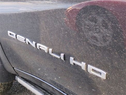 Used 2022 GMC Sierra 3500 Denali w/ Denali Ultimate Package image 12