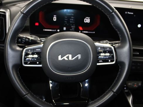 Used 2025 Kia Sorento EX w/ Panoramic Sunroof Package image 36