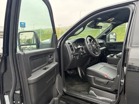 New 2026 RAM 3500 Tradesman AWD/4WD image 14