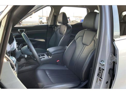 Used 2024 Kia Sorento S w/ Panoramic Sunroof Package image 22