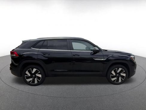 Used 2025 Volkswagen Atlas Cross Sport SE FWD image 15