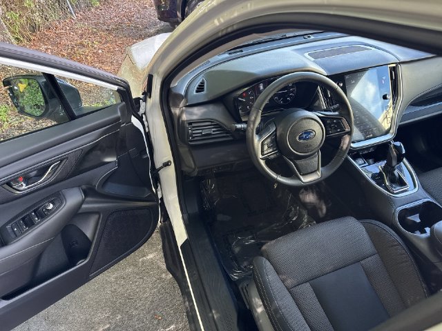 Used 2024 Subaru Outback Premium AWD/4WD image 17