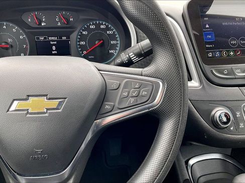 Used 2024 Chevrolet Malibu LT image 19