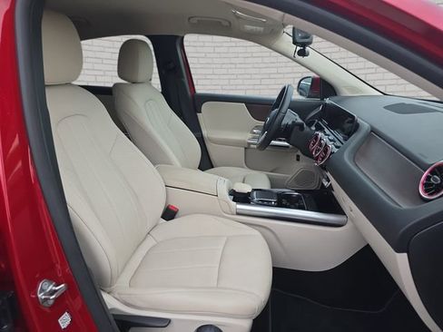 Used 2022 Mercedes-Benz GLA 250 image 11
