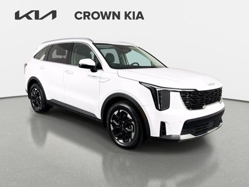 Used 2025 Kia Sorento S FWD image 3