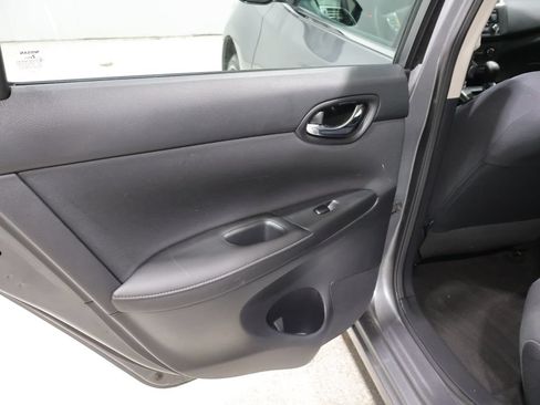 Used 2017 Nissan Sentra S FWD image 19