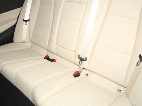 Used 2023 Mercedes-Benz GLE 350 4MATIC w/ AMG Line Exterior image 24