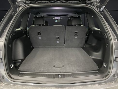 New 2026 Jeep Grand Cherokee Altitude AWD/4WD image 15
