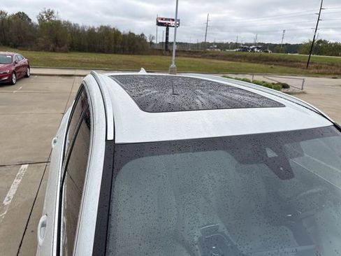 Used 2022 BMW X5 sDrive40i w/ Premium Package image 5