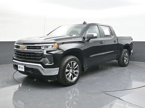 Used 2023 Chevrolet Silverado 1500 LT AWD/4WD image 4