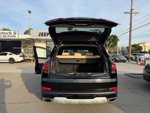 Used 2022 BMW X5 sDrive40i w/ Parking Assistance Package RWD image 17