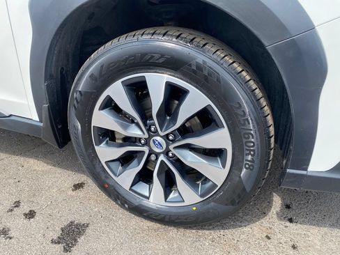 Used 2023 Subaru Outback Limited AWD/4WD image 33