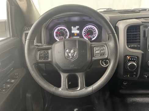 Used 2022 RAM 1500 Tradesman w/ Chrome Appearance Group AWD/4WD image 13