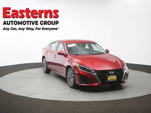 Used 2023 Nissan Altima 2.5 SV w/ SV Premium Package AWD/4WD image 49