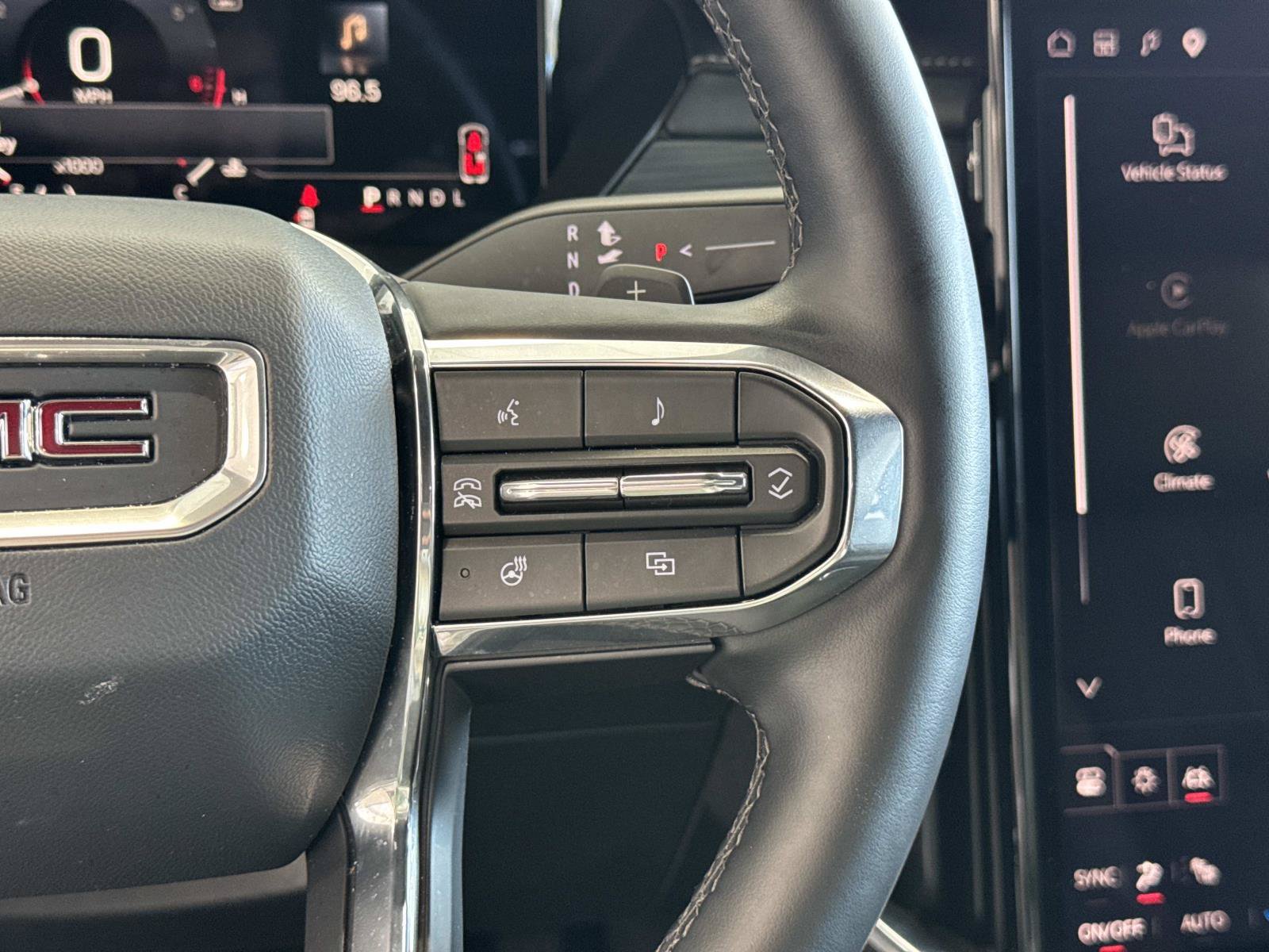 Used 2026 GMC Acadia Elevation w/ Elevation Premium Package FWD image 21