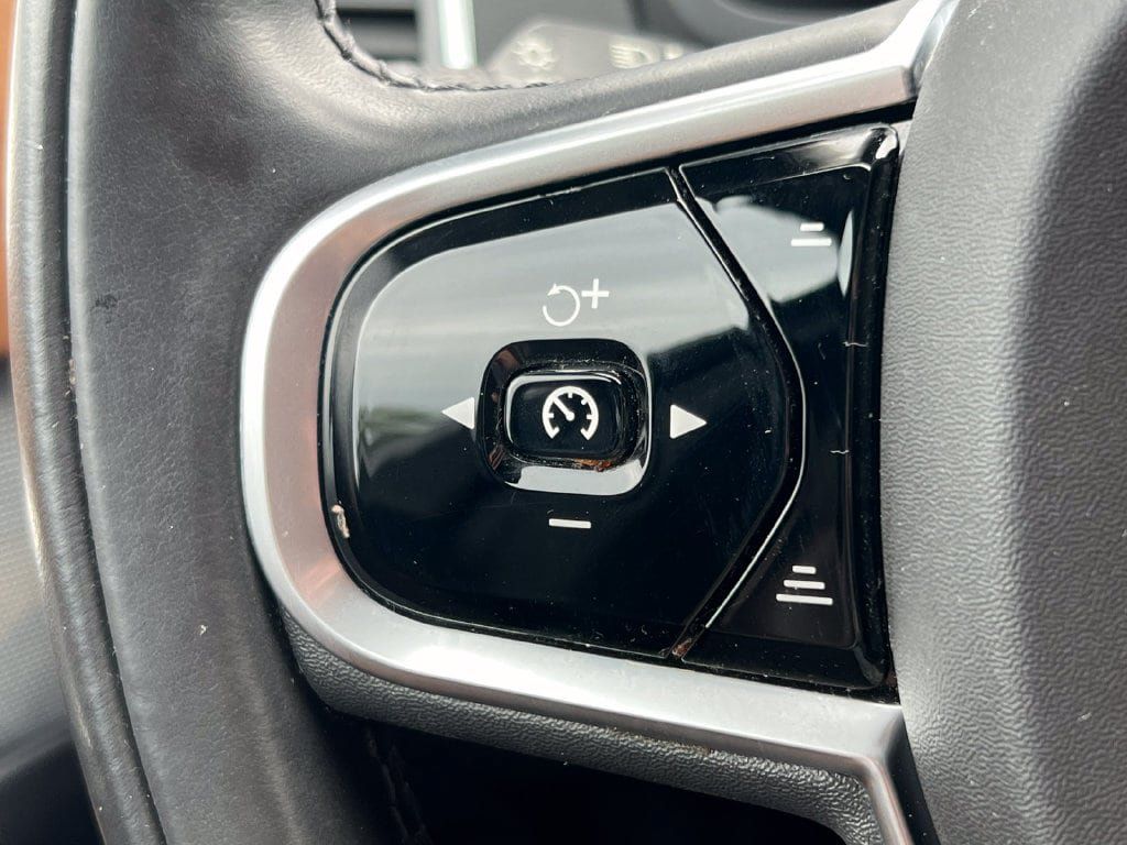 Used 2018 Volvo XC90 T6 Inscription w/ Convenience Package AWD/4WD image 23