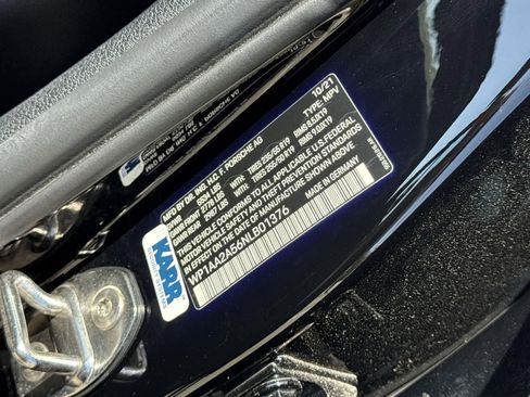 Used 2022 Porsche Macan image 7