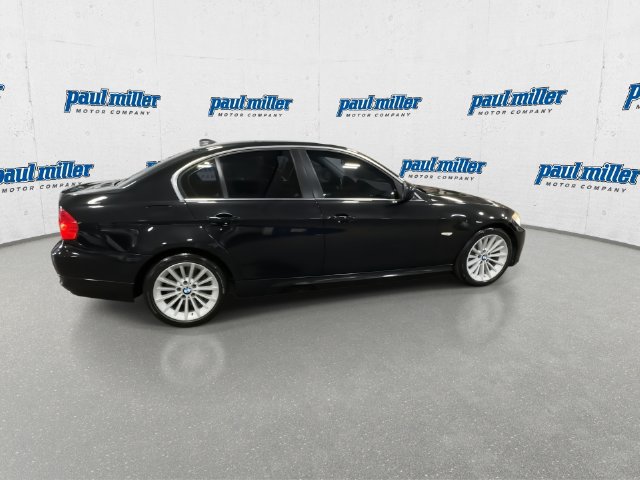 Used 2011 BMW 335i xDrive Sedan AWD/4WD image 12