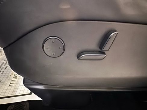 Used 2017 Tesla Model X 75D image 13