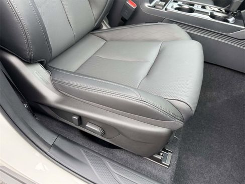 New 2026 Subaru Outback Touring XT image 9