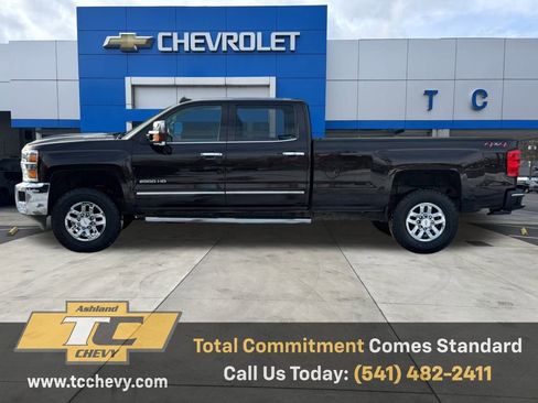 Used 2019 Chevrolet Silverado 2500 LTZ w/ Duramax Plus Package image 3